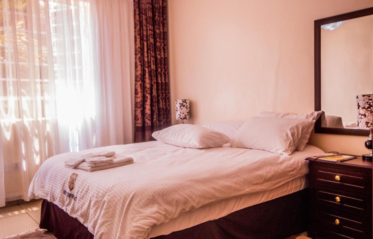 Bed and Breakfast Riverfront Gardens Mjini Exteriér fotografie